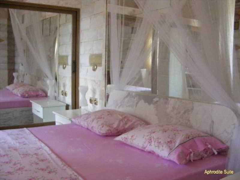 Paco'S Resort Gaios Bagian luar foto