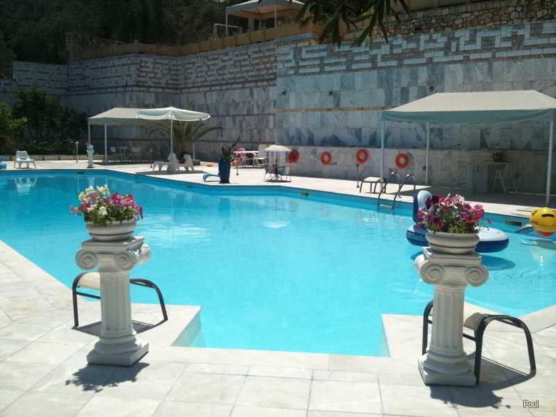 Paco'S Resort Gaios Bagian luar foto